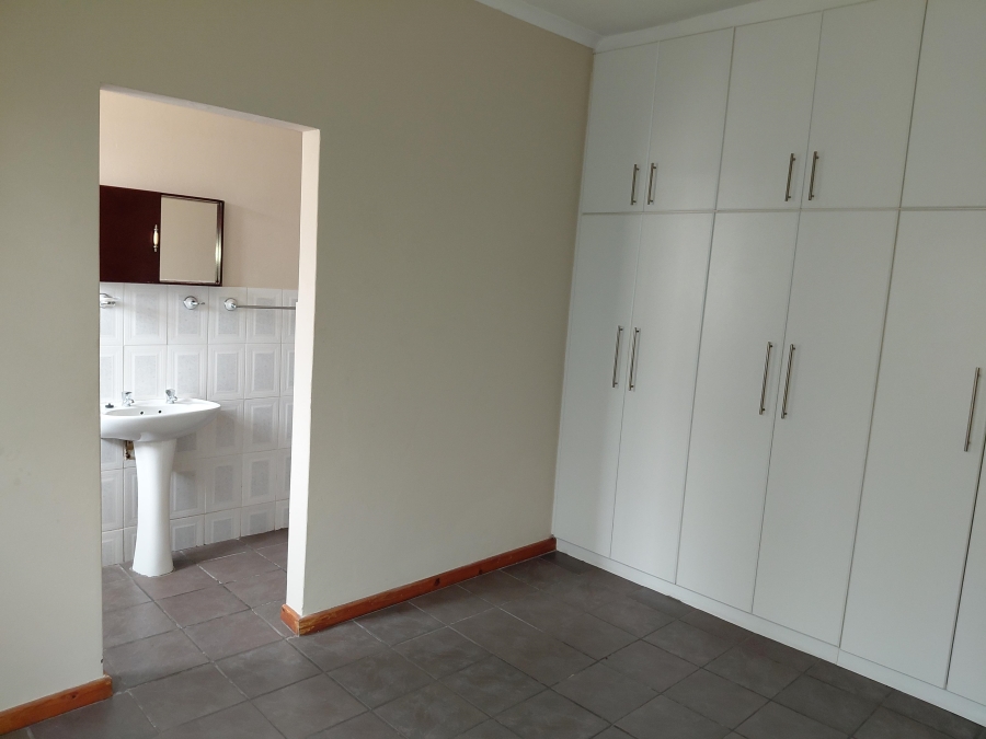4 Bedroom Property for Sale in Manor Heights Eastern Cape
